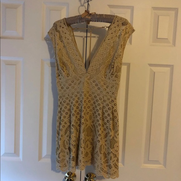 SOLD - Picture 2 of 4